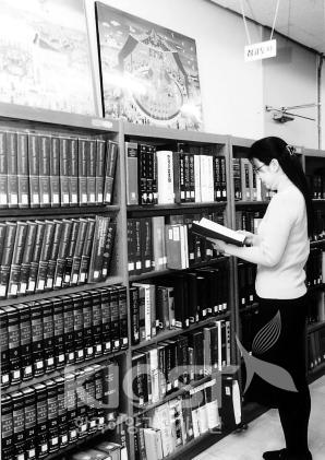 Reading room at KORDI Library 의 사진