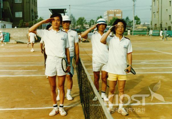 춘계 테니스 대회 의 사진