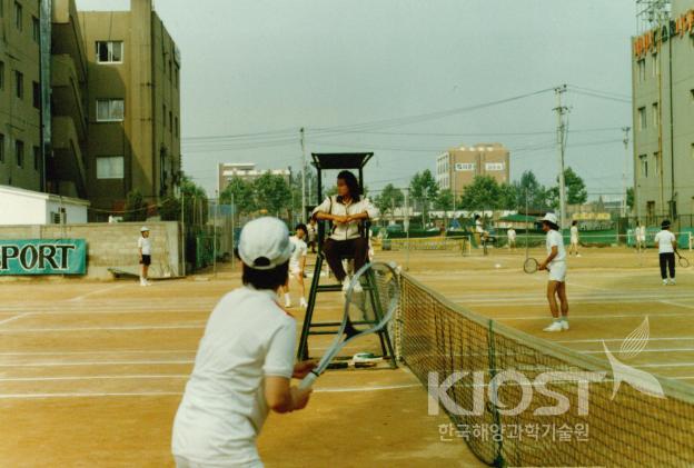 춘계 테니스 대회 의 사진