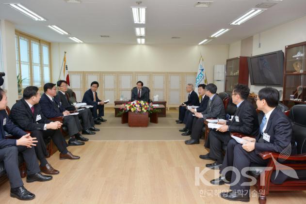 김영석 해양수산부 장관 내방 의 사진