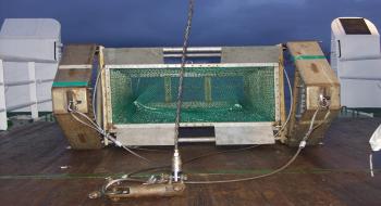 심해 생물 연구를 위한 드렛지 장비 의 사진